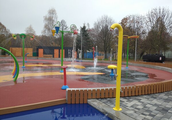 Powiększ: