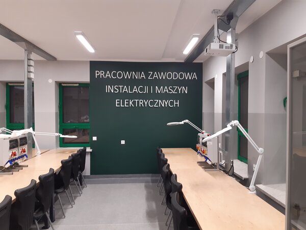 Powiększ: